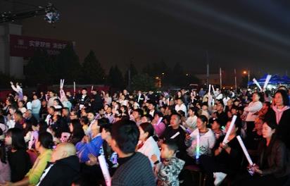 The 5th anniversary celebration of Luohe Shangchi Home Furnishing and the star landing event came to an end, with sales of 1.3 million yuan setting the city ablaze