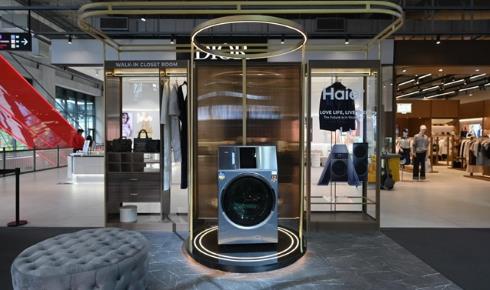 Place an order as soon as you see the picture! Haier's three-drum washing machine was first sold in Vietnam