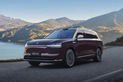 Seres' new energy vehicles have achieved monthly sales of over 50,000 units, setting a new record. Orient Securities maintains a "strong recommendation" rating