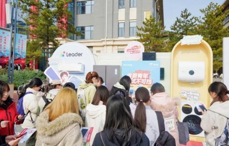 Jd Campus's "Ten Thousand Trials Grand Fair" has come to a successful conclusion, and "Provincial New Youth" has sparked a craze for offline experiences in 10 schools