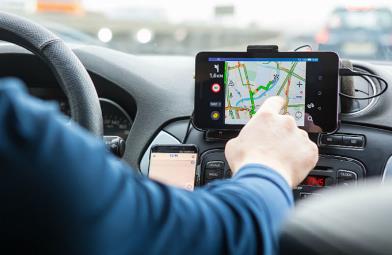 Guochi Blue Flash Butterfly: In the era of intelligent vehicles, windshield films have entered a "new standard"